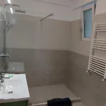 23 Valuri, 2 Camere, 2 Bai * Năvodari