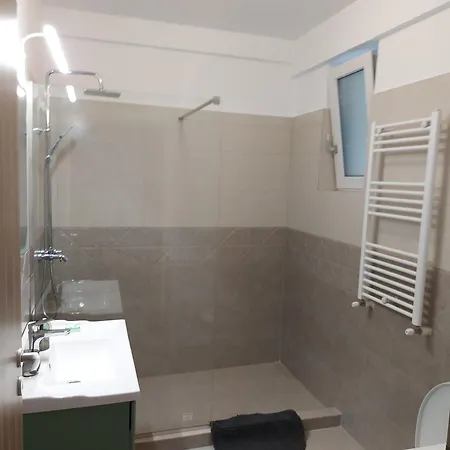23 Valuri, 2 Camere, 2 Bai Apartment *