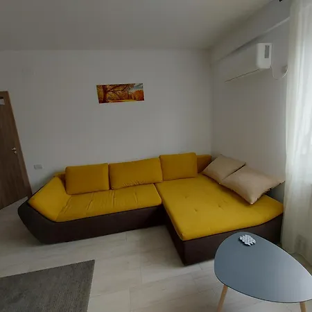 23 Valuri, 2 Camere, 2 Bai 那沃达利