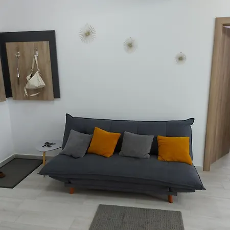 23 Valuri, 2 Camere, 2 Bai דירה *